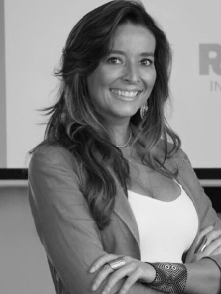 Maria Eduarda Alcantara