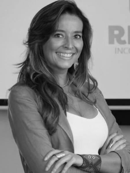 Maria Eduarda Alcantara